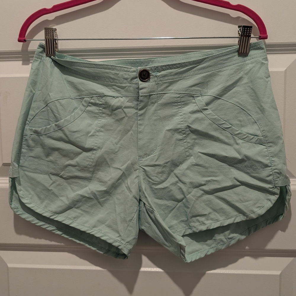 Women's Athletic Shorts in Light Mint - Breathable Stretch Fit